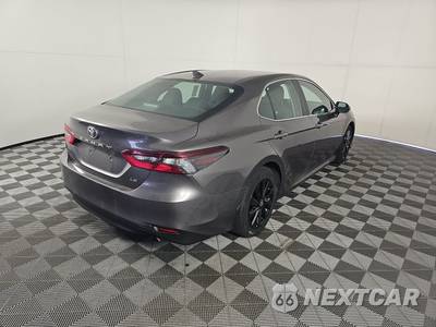 2024 Toyota Camry LE - zdjęcie 4 z 19 - miniatura