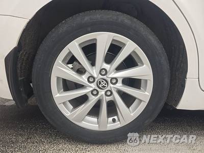 2024 Toyota Camry SE - zdjęcie 5 z 33 - miniatura