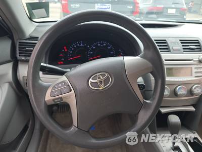 2010 Toyota Camry - zdjęcie 10 z 25 - miniatura