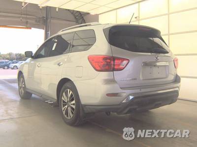 2018 Nissan Pathfinder S - zdjęcie 6 z 19 - miniatura