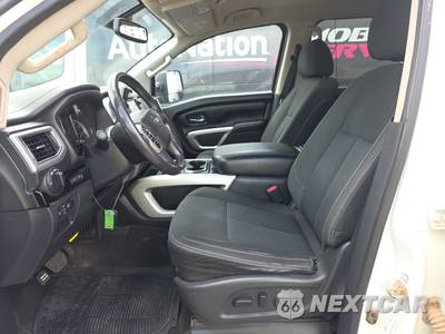 2017 Nissan TITAN XD SV Crew Cab Medium Bed - zdjęcie 7 z 26 - miniatura