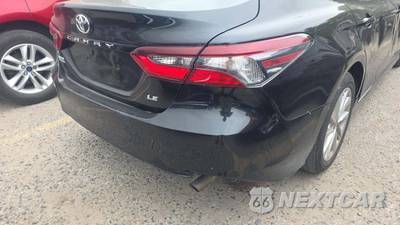 2023 Toyota Camry LE - zdjęcie 35 z 42 - miniatura