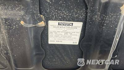 2010 Toyota FJ Cruiser w/Rear Doors - zdjęcie 17 z 27 - miniatura