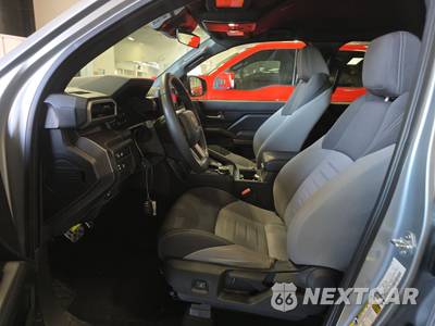 2025 Toyota Tacoma TRD Sport Crew Cab Medium Bed - zdjęcie 7 z 20 - miniatura