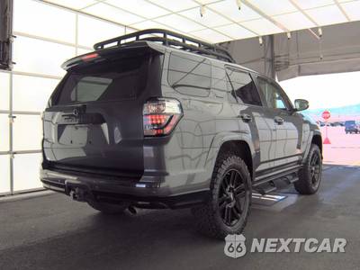 2019 Toyota 4Runner Limited Nightshade - zdjęcie 4 z 29 - miniatura