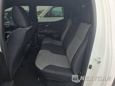2021 Toyota Tacoma TRD Sport Crew Cab Medium Bed - zdjęcie 13 z 29 - miniatura