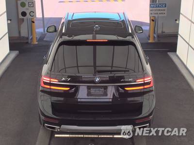 2026 BMW X7 xDrive40i - zdjęcie 5 z 22 - miniatura