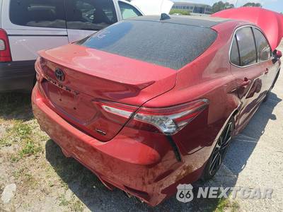 2019 Toyota Camry XSE - zdjęcie 4 z 34 - miniatura