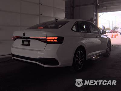 2025 Volkswagen Jetta Sport - zdjęcie 4 z 25 - miniatura