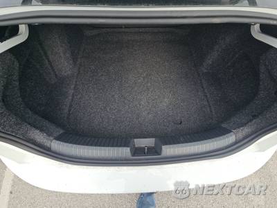 2025 Volkswagen Jetta Sport - zdjęcie 16 z 25 - miniatura