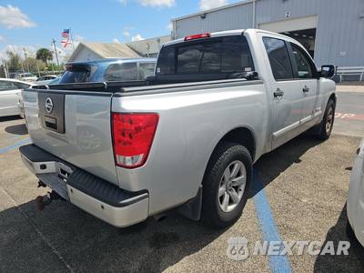 2012 Nissan TITAN SV Crew Cab Short Bed - zdjęcie 4 z 20 - miniatura
