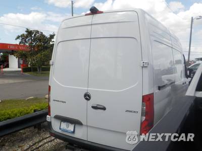 2024 Mercedes-Benz Sprinter 2500 Cargo Van 144.0" WB - zdjęcie 2 z 8 - miniatura