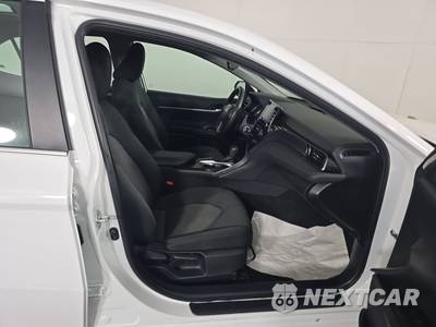2024 Toyota Camry LE - zdjęcie 8 z 17 - miniatura