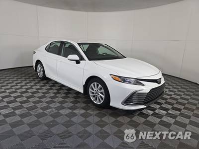 2024 Toyota Camry LE - zdjęcie 3 z 17 - miniatura