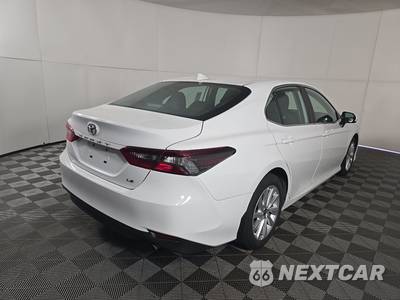 2024 Toyota Camry LE - zdjęcie 4 z 17 - miniatura