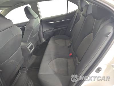 2024 Toyota Camry LE - zdjęcie 13 z 17 - miniatura