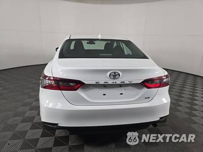 2024 Toyota Camry LE - zdjęcie 5 z 17 - miniatura