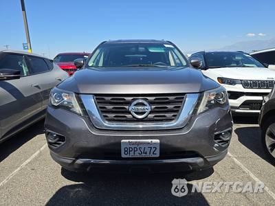 2017 Nissan Pathfinder SV - zdjęcie 2 z 32 - miniatura