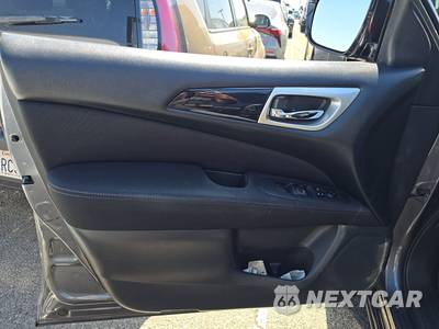 2017 Nissan Pathfinder SV - zdjęcie 9 z 32 - miniatura