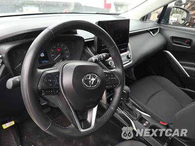 2024 Toyota Corolla Cross LE - zdjęcie 11 z 24 - miniatura