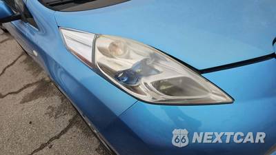 2011 Nissan LEAF SL - zdjęcie 20 z 31 - miniatura