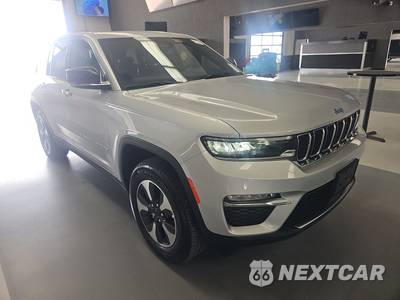 2025 Jeep Grand Cherokee 4xe - zdjęcie 3 z 23 - miniatura