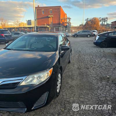 2015 Toyota Camry SE - zdjęcie 2 z 19 - miniatura