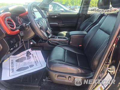 2020 Toyota Tacoma TRD Off-Road Crew Cab Medium Bed - zdjęcie 7 z 19 - miniatura