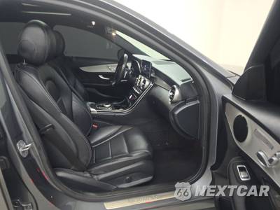 2021 Mercedes-Benz C 300 Sedan - zdjęcie 8 z 27 - miniatura
