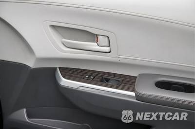 2024 Toyota Sienna LE 8-Passenger 120.5" WB - zdjęcie 40 z 44 - miniatura