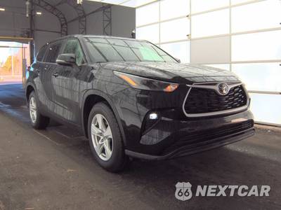 2024 Toyota Highlander LE - zdjęcie 3 z 20 - miniatura