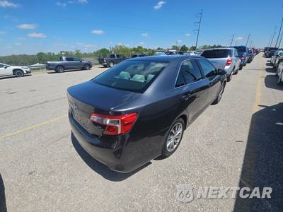 2012 Toyota Camry LE - zdjęcie 4 z 17 - miniatura