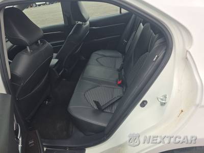 2024 Toyota Camry SE - zdjęcie 13 z 39 - miniatura