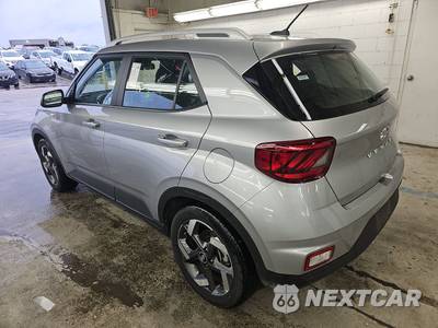 2025 Hyundai Venue SEL - zdjęcie 6 z 21 - miniatura
