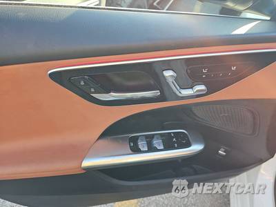 2025 Mercedes-Benz C 300 - zdjęcie 9 z 25 - miniatura
