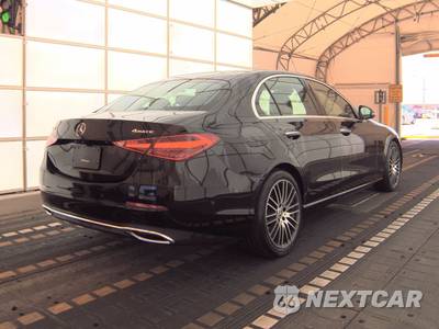 2025 Mercedes-Benz C 300 4MATIC - zdjęcie 4 z 23 - miniatura
