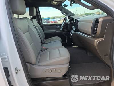 2025 GMC Sierra 1500 SLT Crew Cab Short Bed 4SA - zdjęcie 14 z 27 - miniatura