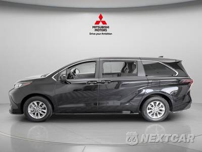 2024 Toyota Sienna LE 8-Passenger 120.5" WB - zdjęcie 10 z 46 - miniatura