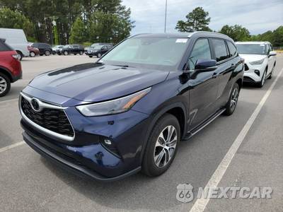2023 Toyota Highlander XLE - zdjęcie 1 z 23 - miniatura