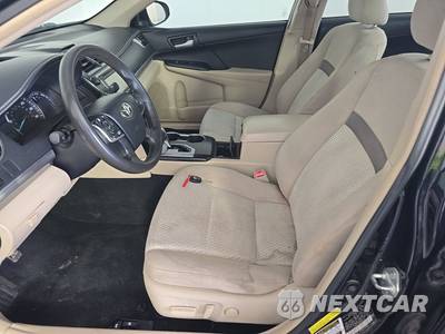 2013 Toyota Camry LE - zdjęcie 7 z 40 - miniatura