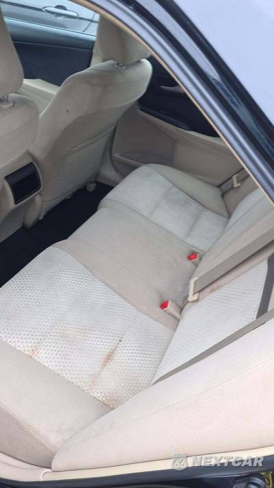 2013 Toyota Camry LE - zdjęcie 29 z 40 - miniatura