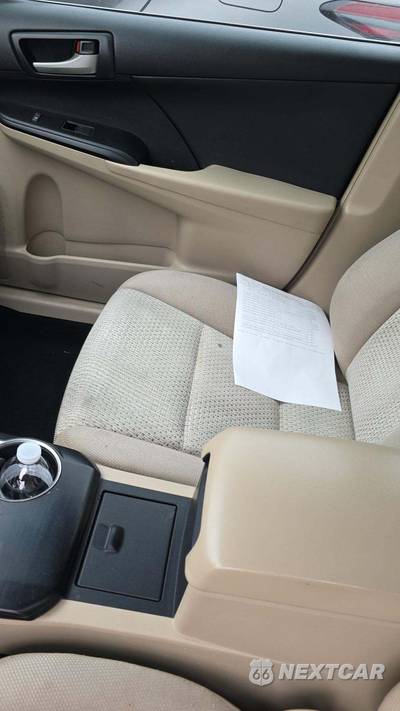 2013 Toyota Camry LE - zdjęcie 30 z 40 - miniatura