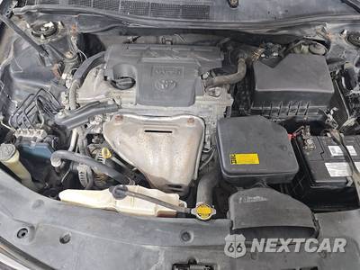 2013 Toyota Camry LE - zdjęcie 15 z 40 - miniatura