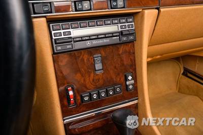 1988 Mercedes-Benz 560 SL Convertible - zdjęcie 15 z 50 - miniatura