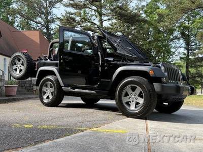 2010 Jeep Wrangler Mountain Edition - zdjęcie 2 z 50 - miniatura