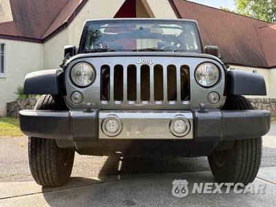2010 Jeep Wrangler Mountain Edition - zdjęcie 19 z 50 - miniatura