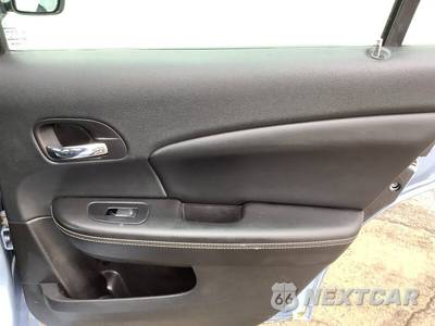 2014 Chrysler 200 Limited Sedan - zdjęcie 19 z 37 - miniatura