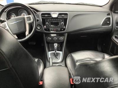 2014 Chrysler 200 Limited Sedan - zdjęcie 27 z 37 - miniatura