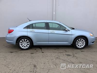2014 Chrysler 200 Limited Sedan - zdjęcie 7 z 37 - miniatura