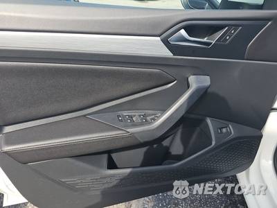2025 Volkswagen Jetta S - zdjęcie 9 z 18 - miniatura